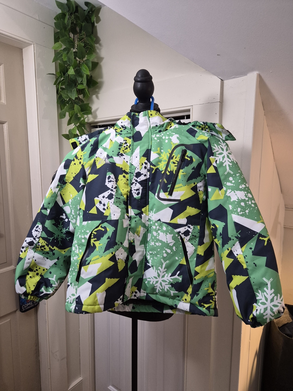 Kids Green Geometric Snowflake Winter Jacket - Brand: